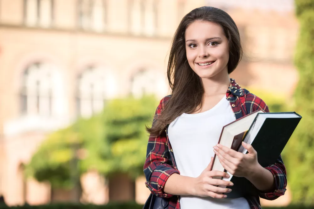 Invatamant Postliceal Oferta Educationala Liceul Emil Racovita Galati